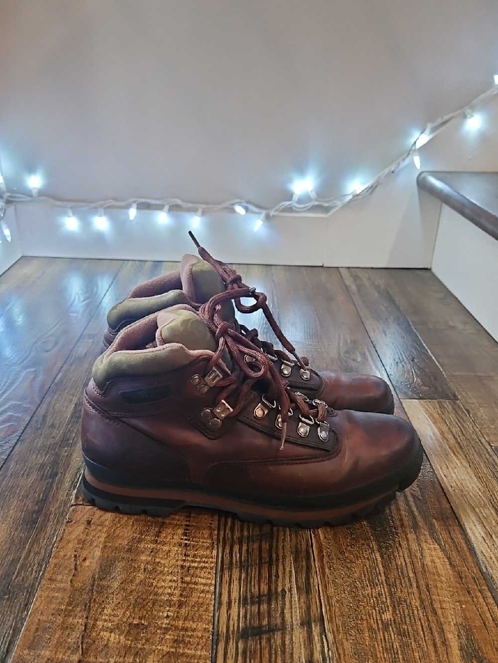 Vintage Timberland Women's Lace-Up Brown Leather Hiking‎ Boots